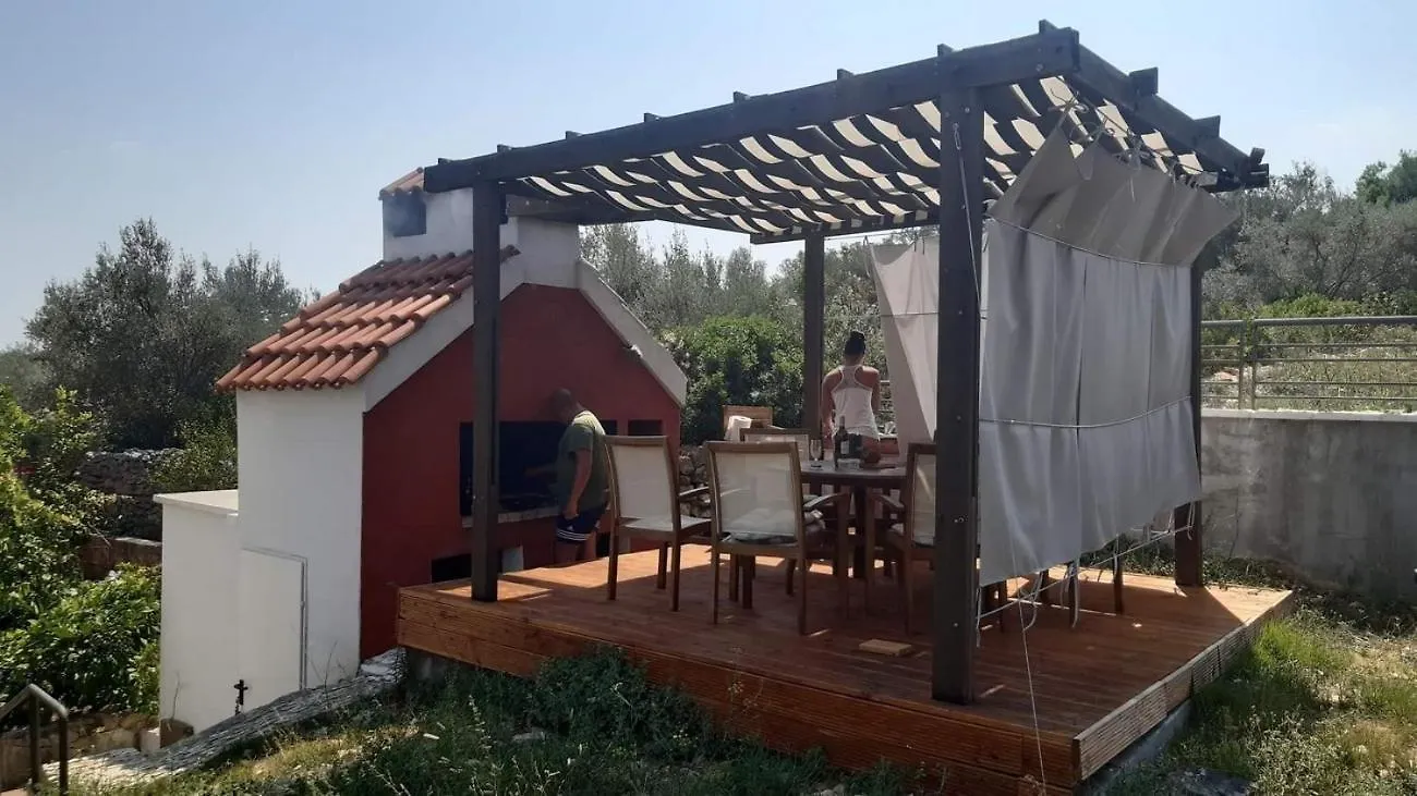 Apartments By The Sea Cove Mala Lamjana, Ugljan - 22928 Kali 0*,  Chorvatsko